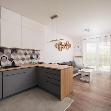 Metro Bemowo With Garden By Bookinghost 아파트 바르샤바