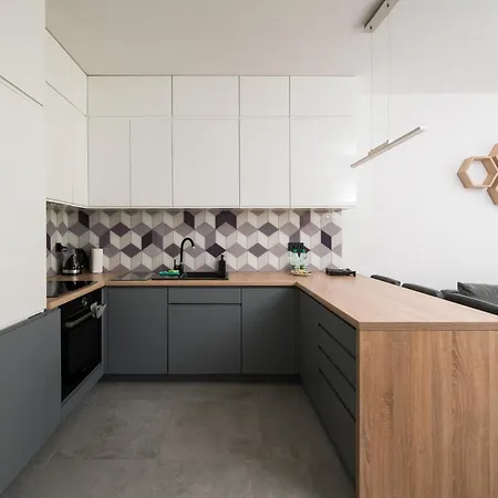 Metro Bemowo With Garden By Bookinghost