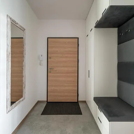 Metro Bemowo With Garden Apartment Warsaw