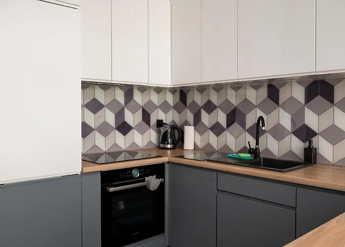 Metro Bemowo With Garden By Bookinghost Apartamento *