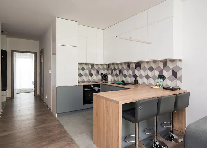 Metro Bemowo With Garden By Bookinghost