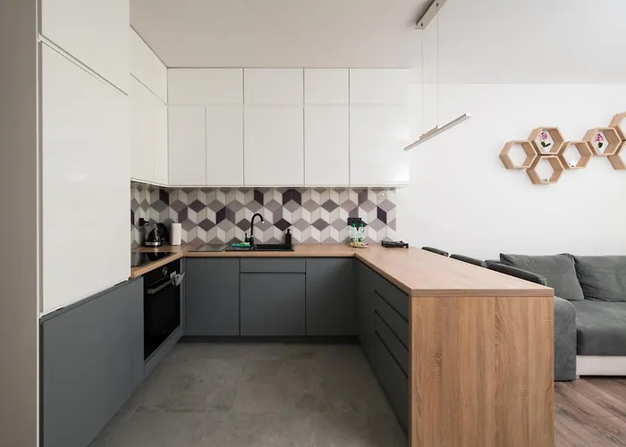 Metro Bemowo With Garden By Bookinghost